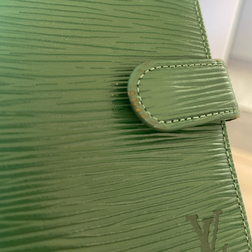 Louis Vuitton Epi Leather Wallet 💚 - Picture 16 of 16